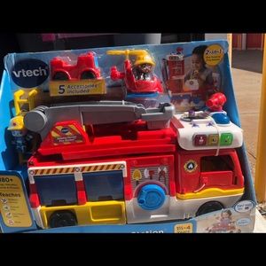VTECH HELPING HEROES FIRE STATION/TRUCK 180+ SONGS-MELODIES-SOUNDS & PHRASES NEW